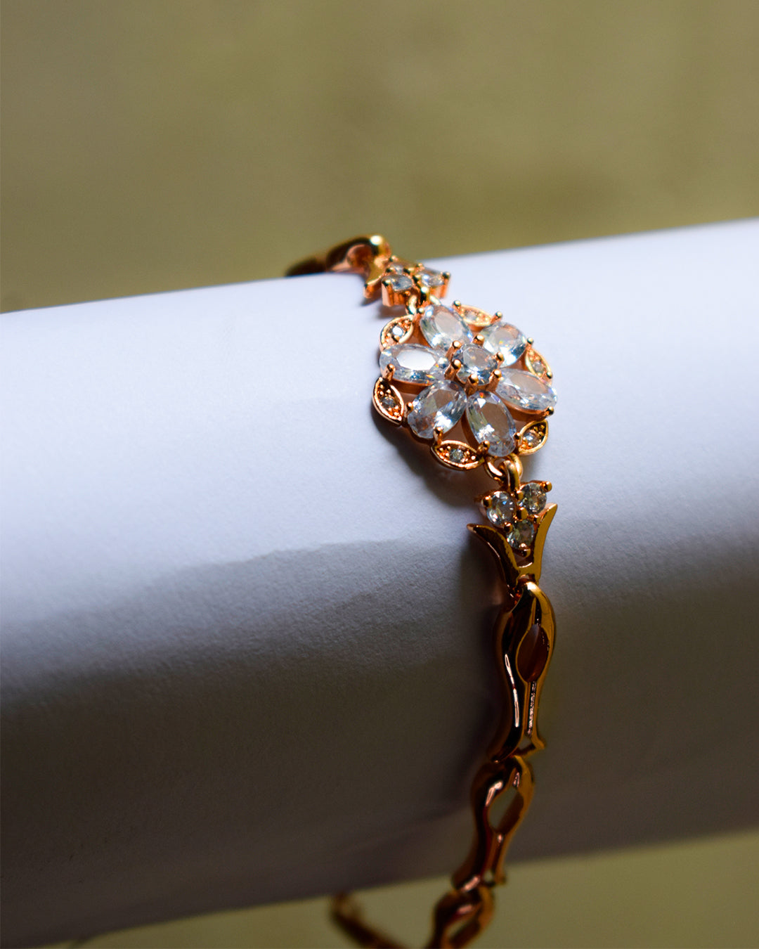 Gold-Tone Floral Crystal Bracelet – Premium Imitation Jewelry